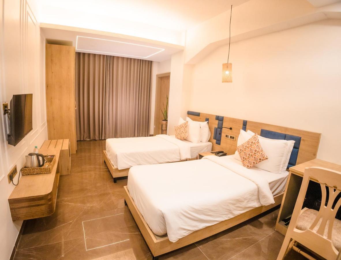 Hotel Mirana , Tinsukia Eksteriør billede