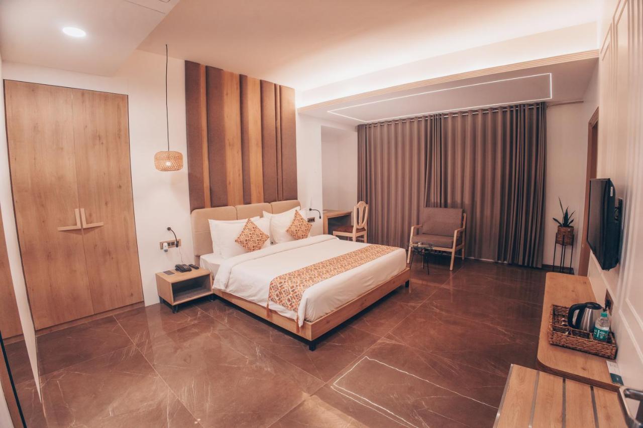 Hotel Mirana , Tinsukia Eksteriør billede
